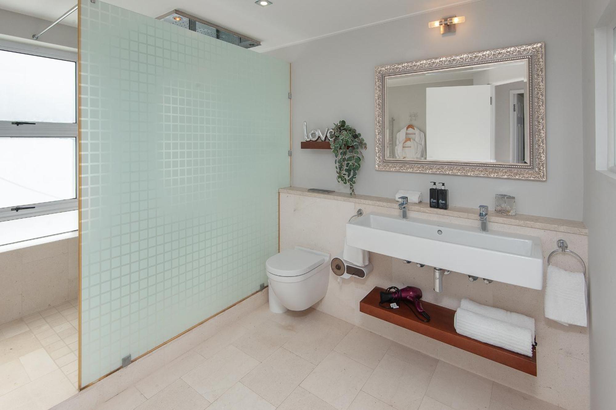 Absolute Ocean Boutique Guesthouse Hermanus Extérieur photo