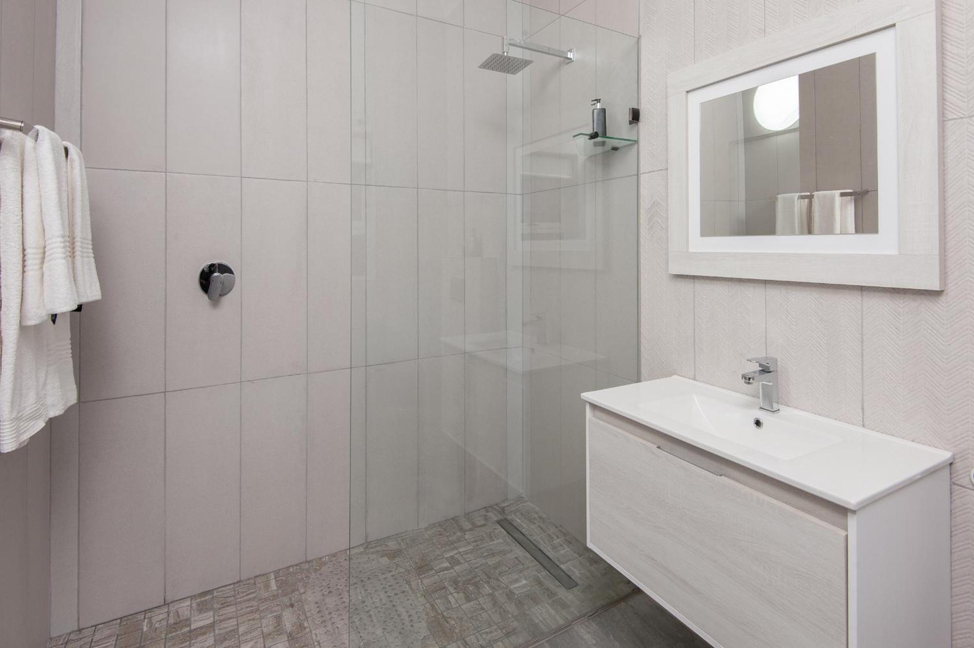 Absolute Ocean Boutique Guesthouse Hermanus Extérieur photo